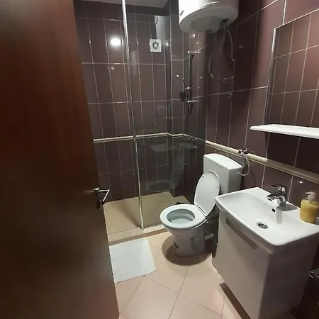 Hills, 41 * Ζλάτιμπορ