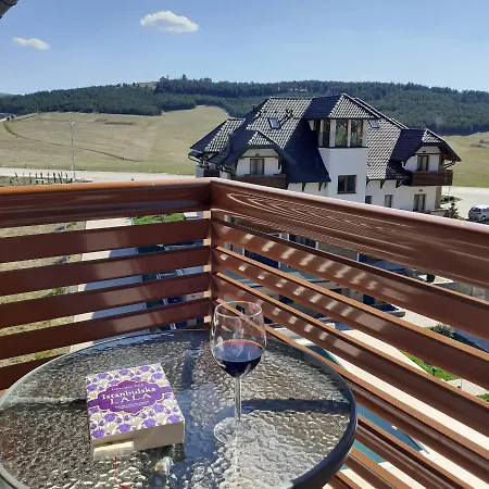 Hills, 41 Ζλάτιμπορ